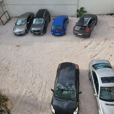 Leopard בית אירוח אודיירן